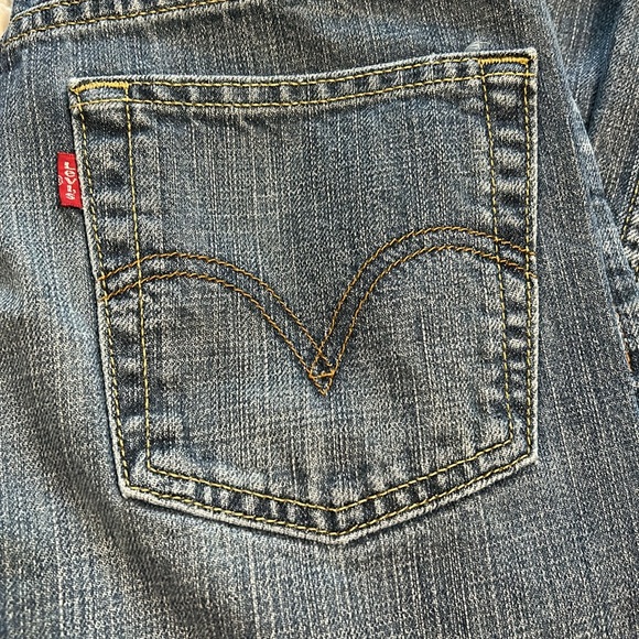 Levi’s Jeans - Picture 2 of 7